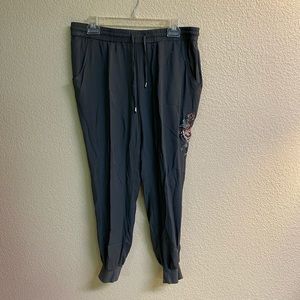 Venus floral pants